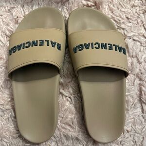 Balenciaga pool slides